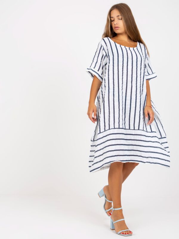 White thin oversize dress with short sleeves