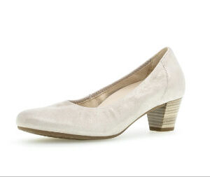 Elegante Pumps von Gabor mit 40 mm Trichterabsatz.