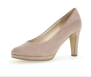 Plateau Pumps aus Lederimitat von Gabor mit 80 mm Trichterabsatz.