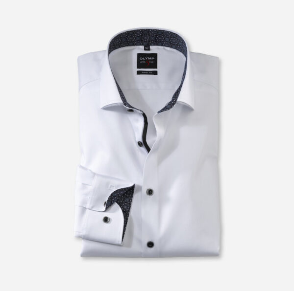 Neben zeitgemäßen Mustern und Texturen sind die „neuen" Klassiker der schmal geschnittenen OLYMP Level Five body fit Hemden in kombinationsstarkem