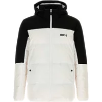 Stilvolle Weiße Daunenjacke Boss