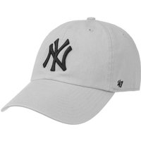 Yankees CleanUp Strapback Cap by 47 Brand