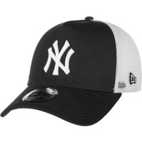 Clean Twotone Yankees Trucker Cap by New Era